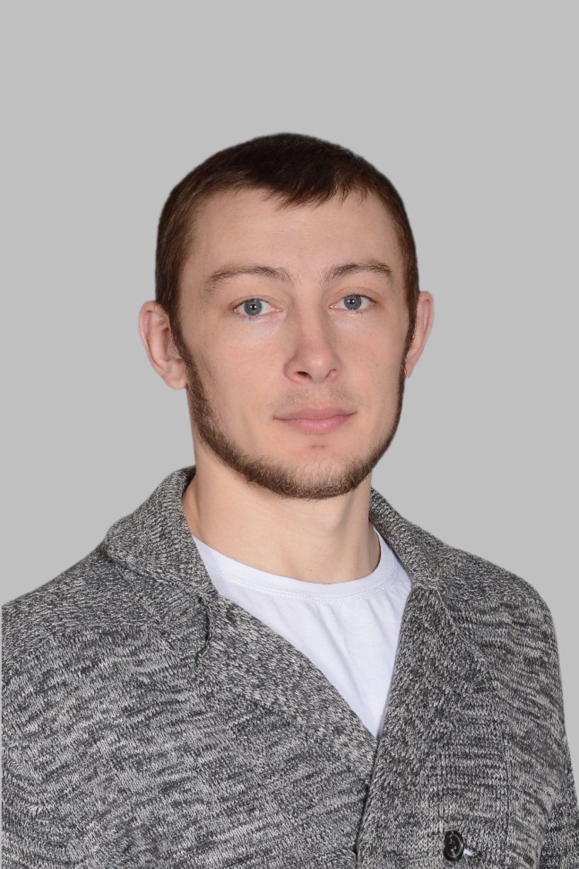 Мартыненков Артём Сергеевич.